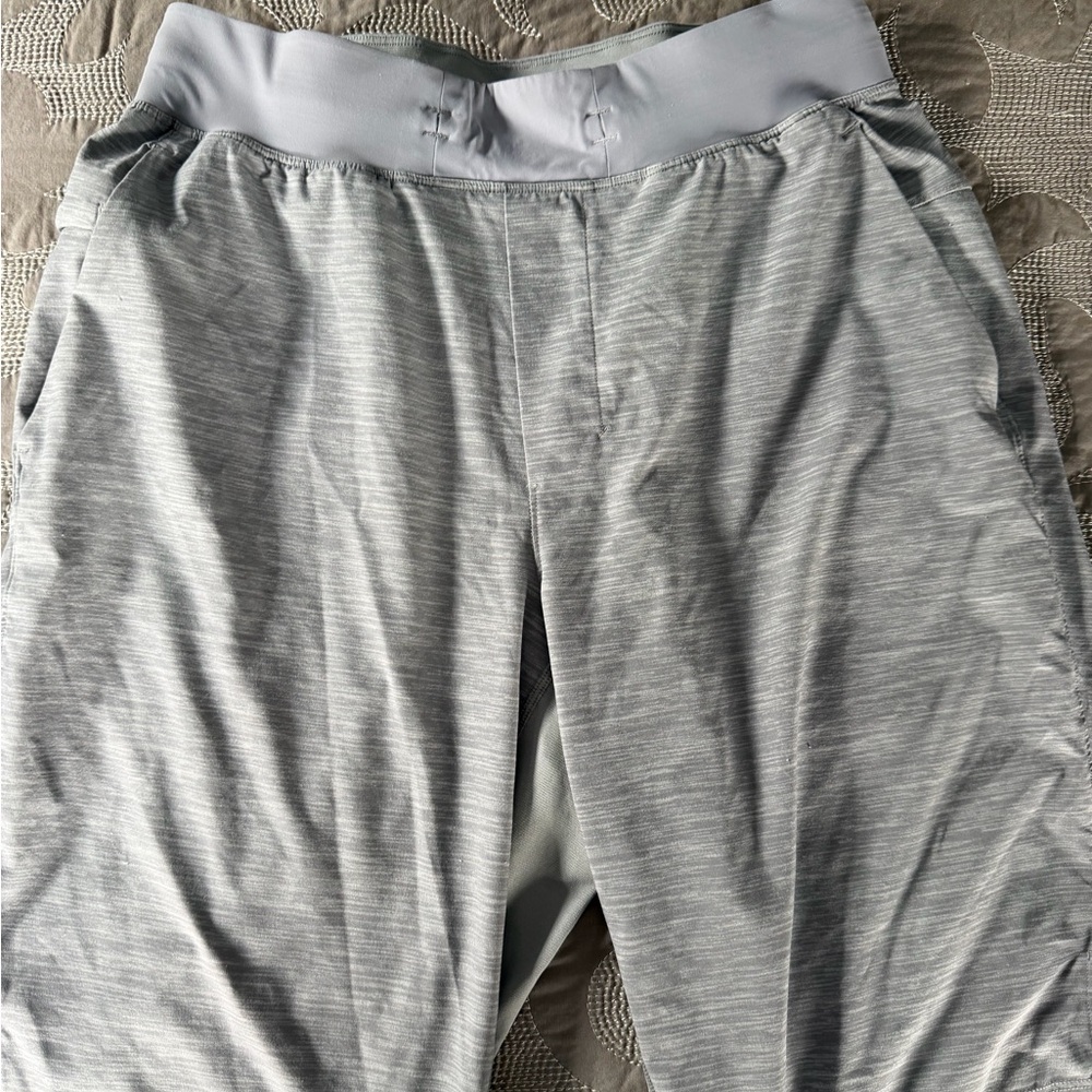 lululemon athletica men’s shorts 9”